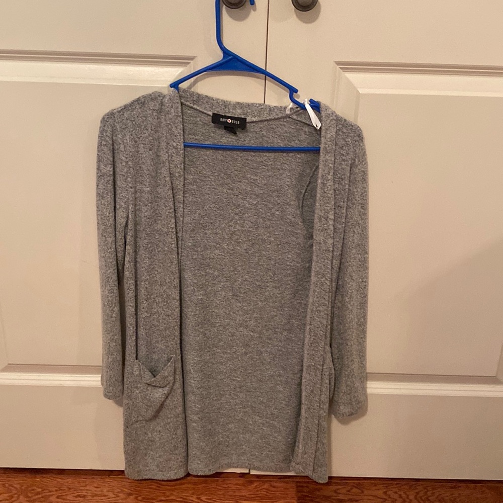Amy buyer grey cardigan